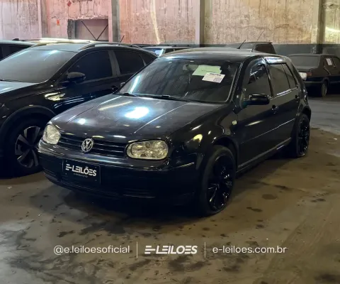 VOLKSWAGEN GOLF 2.0 SAO PAULO-SP Ano/Mod: 2000/2001 Cor: Preto