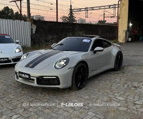 I PORSCHE 2020 SAO PAULO-SP Ano/Mod: 2019/2020 Cor: Cinza.