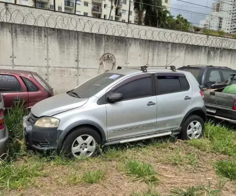 VOLKSWAGEN CROSSFOX 2008 SANTOS-SP Ano/Mod: 2007/2008 Cor: Prata