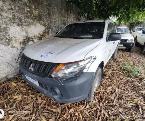 L200 TRITON SPT GL Marca: MITSUBISHI MANAUS/AM Ano/Mod: 2018/2019 Cor: Branca