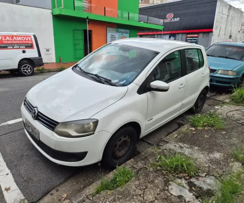 VW Fox, Modelo VW/FOX 1.6 GIIano de fabricação: 2013, Ano modelo: 2014