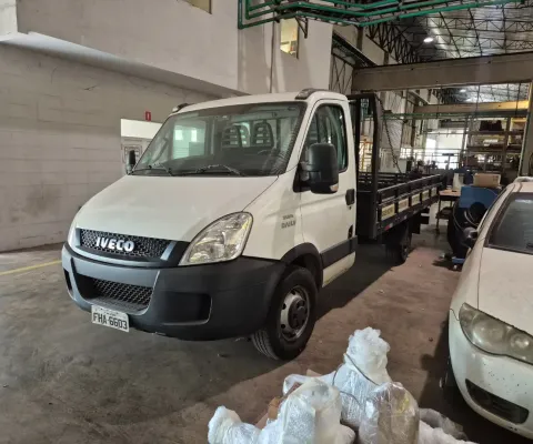 Iveco/Daily 35514HDCS, com carroceria aberta acoplada, ano/modelo 2012/2013, cor branca