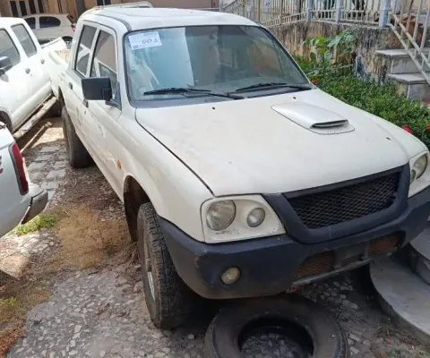 MITSUBISHI L200 GLS 2.5 4X4 CD DIESEL Ano/Mod: 2009/2009 Cor: Branco