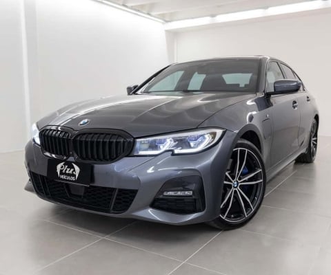 BMW 330e TURBO HÍBRIDO M SPORT - Cinza - 2021/2022