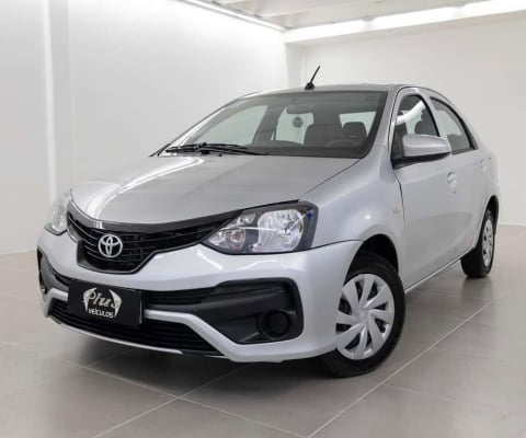 Toyota Etios 1.5 SEDAN X AUT.  - Prata - 2020/2020