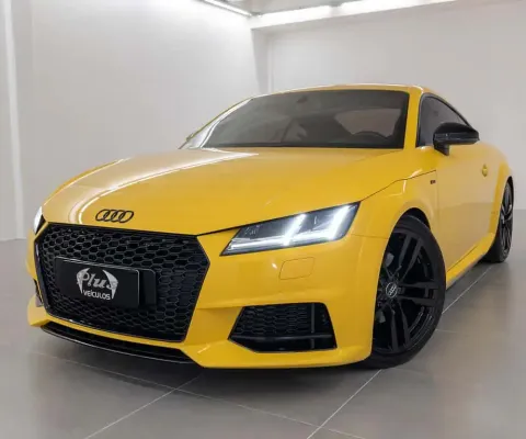 Audi TT 2.0 TFSI COUPE AMBITION S-LINE - Amarela - 2015/2016