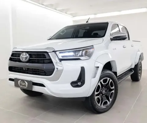 Toyota Hilux 2.8 TURBO DIESEL CD SRX PLUS 4X4  - Branca - 2023/2024