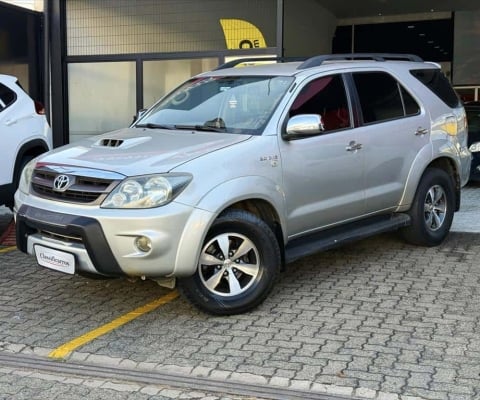 TOYOTA HILUX SW4 3.0 SRV 4X4 16V TURBO INTERCOOLER DIESEL 4P AUTOMÁTICO