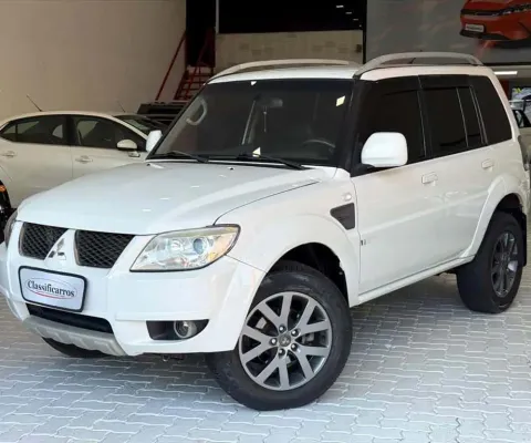 MITSUBISHI PAJERO TR4 2.0 4X2 16V 140CV FLEX 4P MANUAL