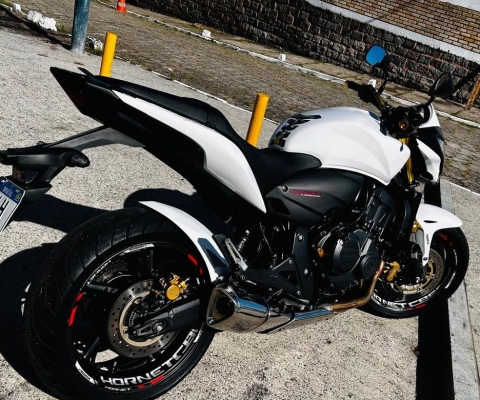 Hornet 600, modelo 2013, freios ABS de fábrica, Pneus novos - DOC 25 PG