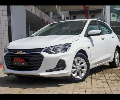 Chevrolet Onix HATCH LT 1.0 12V Flex 5p Mec.  - Branca - 2022/2023