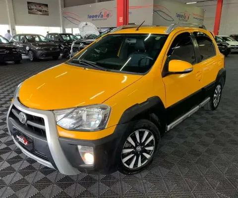 TOYOTA ETIOS CROSS 1.5 Flex 16V 5p Mec.