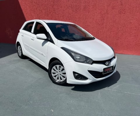 Hyundai Hb20 2014 baixa km Impecável 