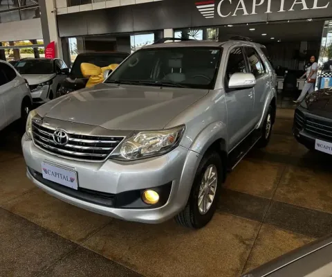 Toyota Hilux SW4 2.7 SR 4X2 16V FLEX 4P AUTOMÁTICO - Prata - 2012/2013