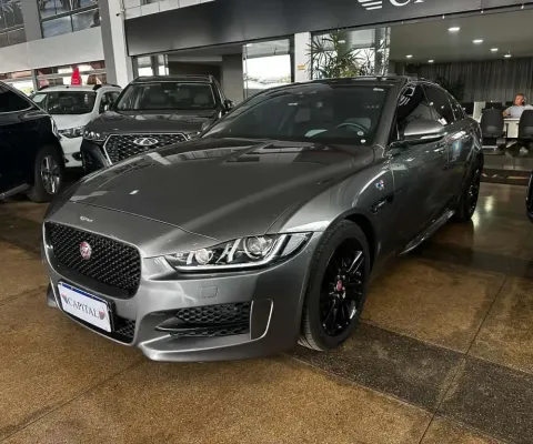 Jaguar XE 2.0 16V INGENIUM P250 GASOLINA R-SPORT 4P AUTOMÁTICO - Cinza - 2017/2018