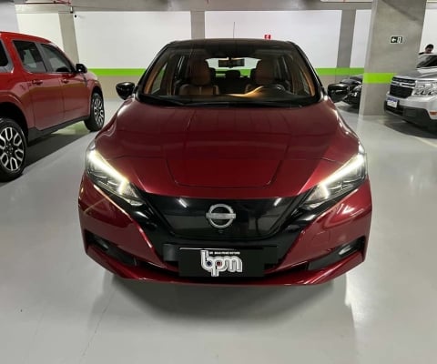 Nissan Leaf Elétrico CVT
