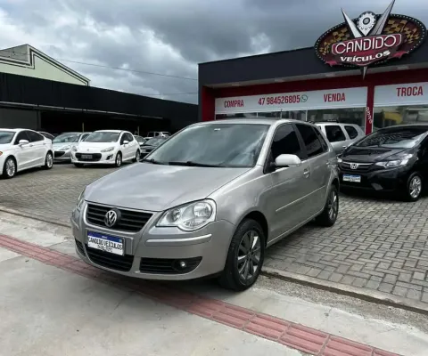 Volkswagen Polo 1.6 Mi/S.Ouro 1.6 Mi Tot.Flex 8V 5p
