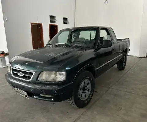 Chevrolet S10 Pick-Up Luxe 4.3 V6 CE