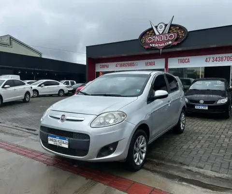 Fiat Palio ESSENCE 1.6 Flex 16V 5p