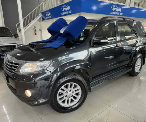 Toyota Hilux sw4 2012 3.0 srv 4x4 16v turbo intercooler diesel 4p automático