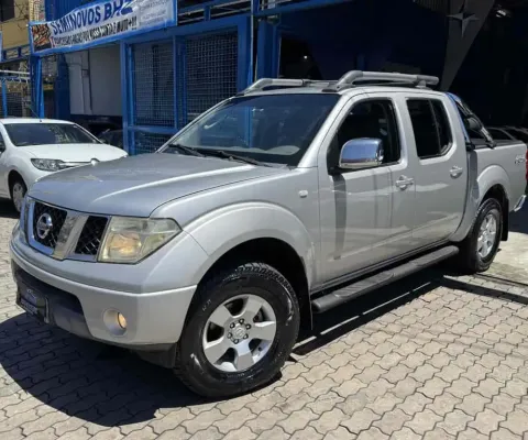 Nissan Frontier 2011 2.5 le 4x4 cd turbo eletronic diesel 4p automático