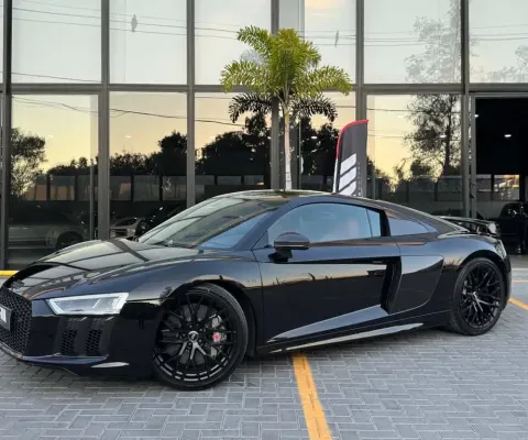 AUDI R8 5.2 V10 Quattro R-tronic/S-tronic