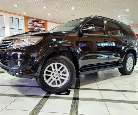 TOYOTA HILUXSW4 SRV4X4 2013