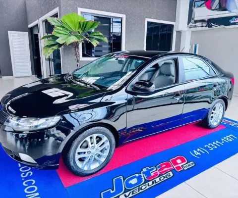 KIA CERATO EX3 1.6MTNB 2011