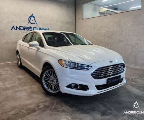 Ford Fusion Titanium 2.0 GTDI Eco. Fwd Aut.  - Branca - 2015/2015