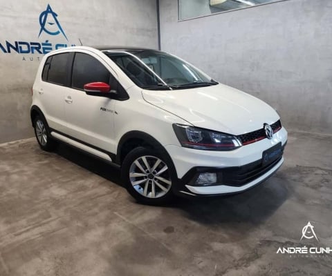 Volkswagen Fox PEPPER 1.6 Flex 16V 5p  - Branca - 2017/2017