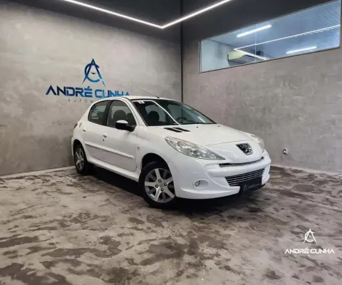 Peugeot 207 XR Sport 1.4 Flex 8V 5p - Branca - 2012/2013