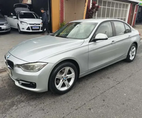 BMW 320i Flex Automático