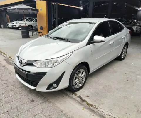 Toyota Yaris Sedan Flex Automático