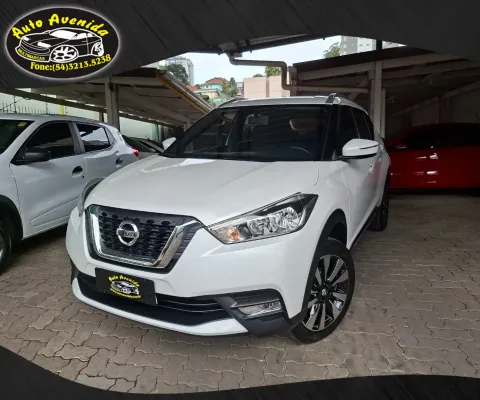 Nissan kicks em excelente estado de conservação, motor 1.6 16v com 114cv, porta-malas 432 litros,4 p