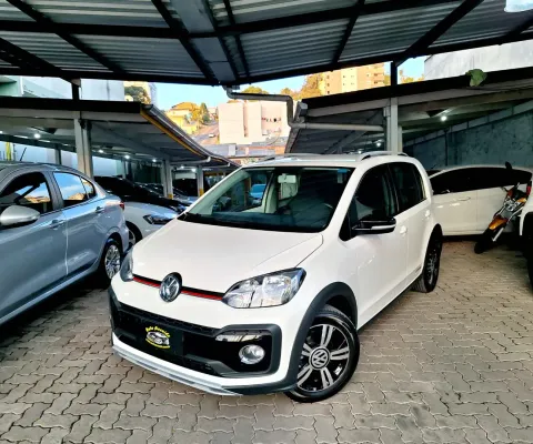 Veículo extremamente bem cuidado! Motor 1.0 tsi com 105 cv, controles de som no volante e bancos em 