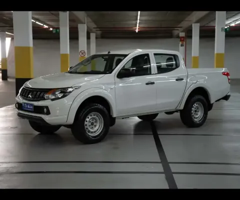 MITSUBISHI L200 OUTDOOR Tri. Outd. GLX 2.4 CD 4x4 Die. Mec.
