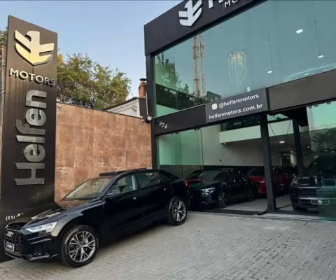 AUDI Q8 3.0 TFSI Performance Quattro - 2019/2020