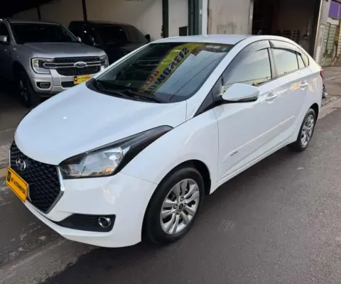 HYUNDAI HB20S 1.6 COMFORT PLUS 16V FLEX 4P AUTOMÁTICO