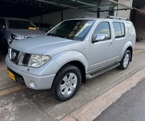 NISSAN PATHFINDER 2.5 LE 4X4 TURBO INTERCOOLER DIESEL 4P AUTOMÁTICO