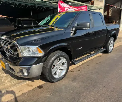 RAM CLASSIC 5.7 V8 GASOLINA LARAMIE CD 4X4 AUTOMÁTICO