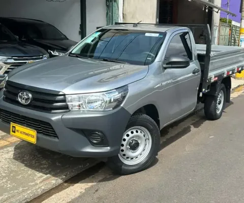 TOYOTA HILUX 2.8 D-4D TURBO DIESEL CS 4X4 MANUAL