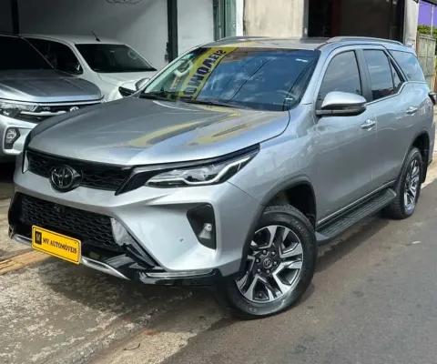 Toyota hilux sw4 2.8 d-4d turbo diesel srx platinum 7l 4x4 automático