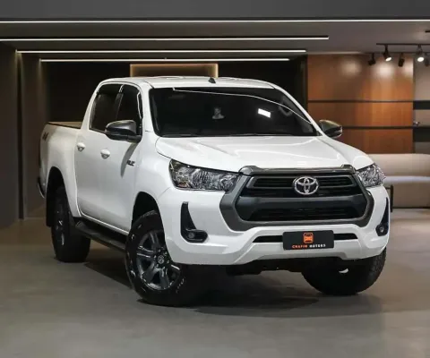 Toyota Hilux 2.8 Turbo Diesel SR CD 4x4 2024