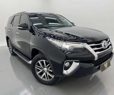 TOYOTA HILUX SWSRXA4FD 2017