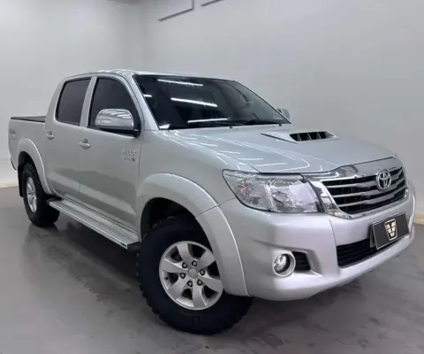 Toyota hilux srv cd 4x4 automático 2014