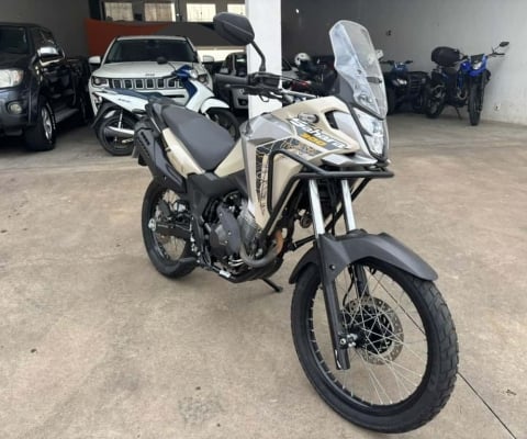 HONDA XRE 300 Sahara ADVENTURE	