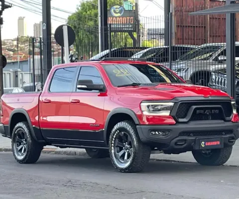 RAM 1500 REBEL 5.7 HEMI CD V8 4x4 Aut.