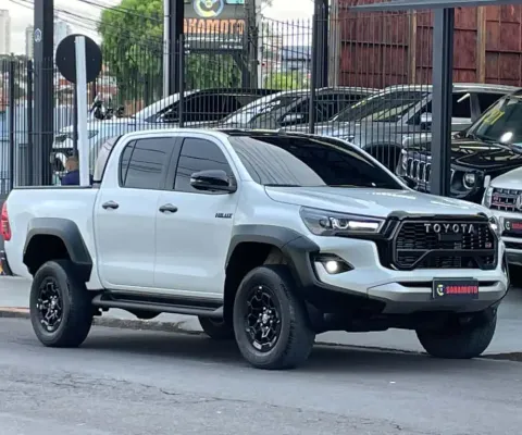 TOYOTA HILUX CD GR-S 4x4 2.8 TDI Dies. Aut.