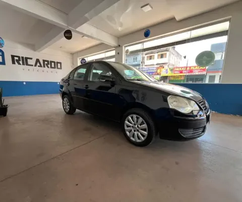 VOLKSWAGEN POLO SEDAN 1.6 MI TOTAL FLEX 8V 4P 2011