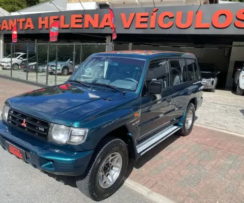 Mitsubishi Pajero Gls -B 10L - Verde - 1999/1999